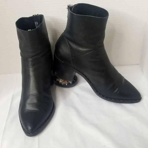 Treasure & Bond Farrah Studded Booties. Size: 6½. - Picture 2 of 15